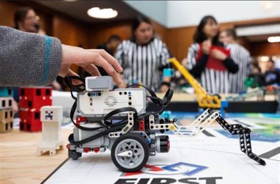 5 Design Challenges Robotics Teams Overcome